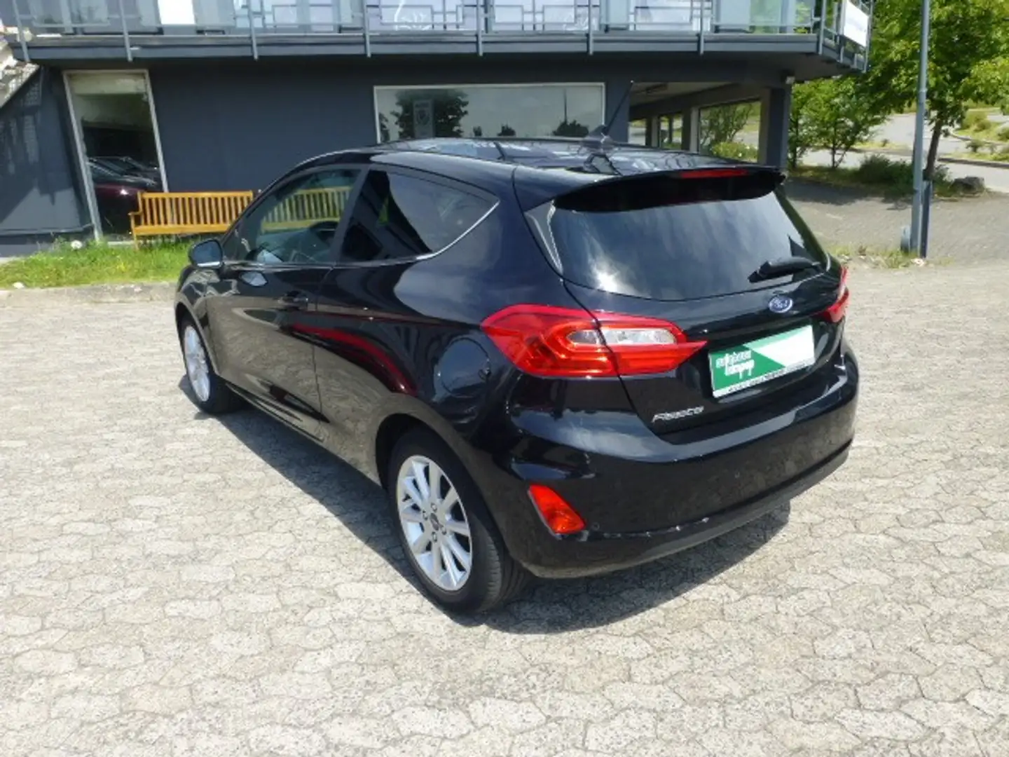 Ford Fiesta 1.5 TDCi Titanium Navi Klima Klima Navi Zwart - 2