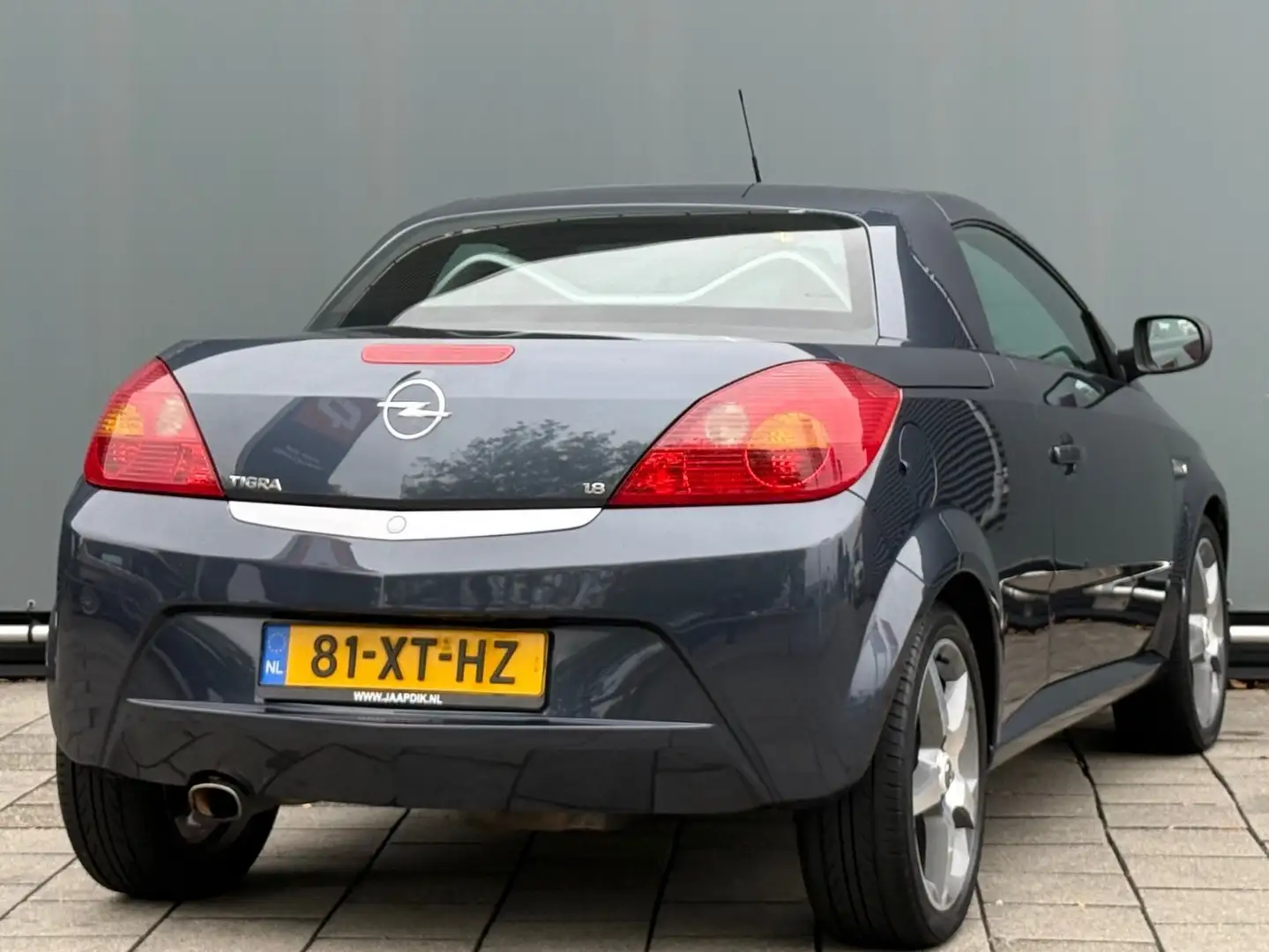 Opel Tigra TwinTop BWJ 2007 | 1.8-16V 126PK Temptation | NWE Grijs - 2