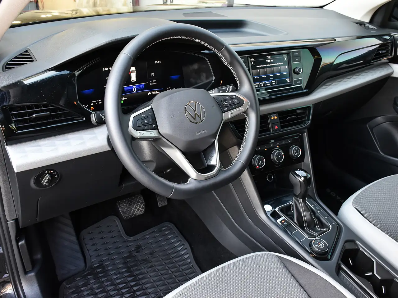Volkswagen Taos снимка Volkswagen Taos