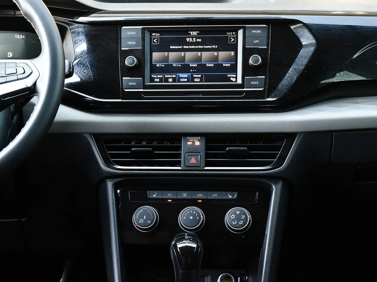 Volkswagen Taos снимка Volkswagen Taos