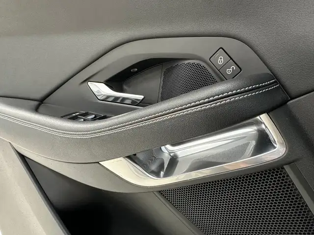 Jaguar E-Pace view 12