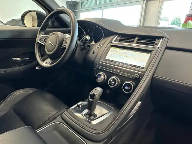 Jaguar E-Pace view 9