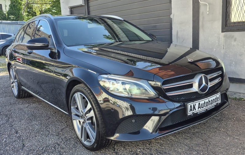 Mercedes-Benz C 400 C400  T-Modell  4Matic Aut AHK Kamera PanoDa 1 H — photo 3