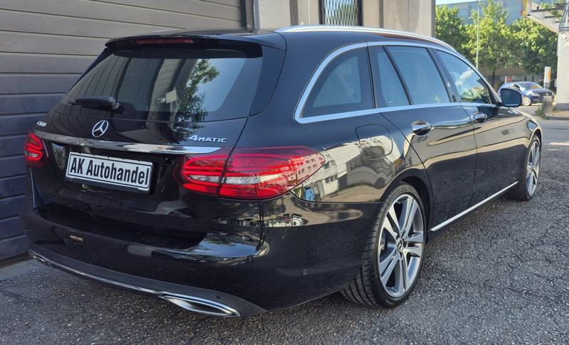 Mercedes-Benz C 400 C400  T-Modell  4Matic Aut AHK Kamera PanoDa 1 H — photo 6