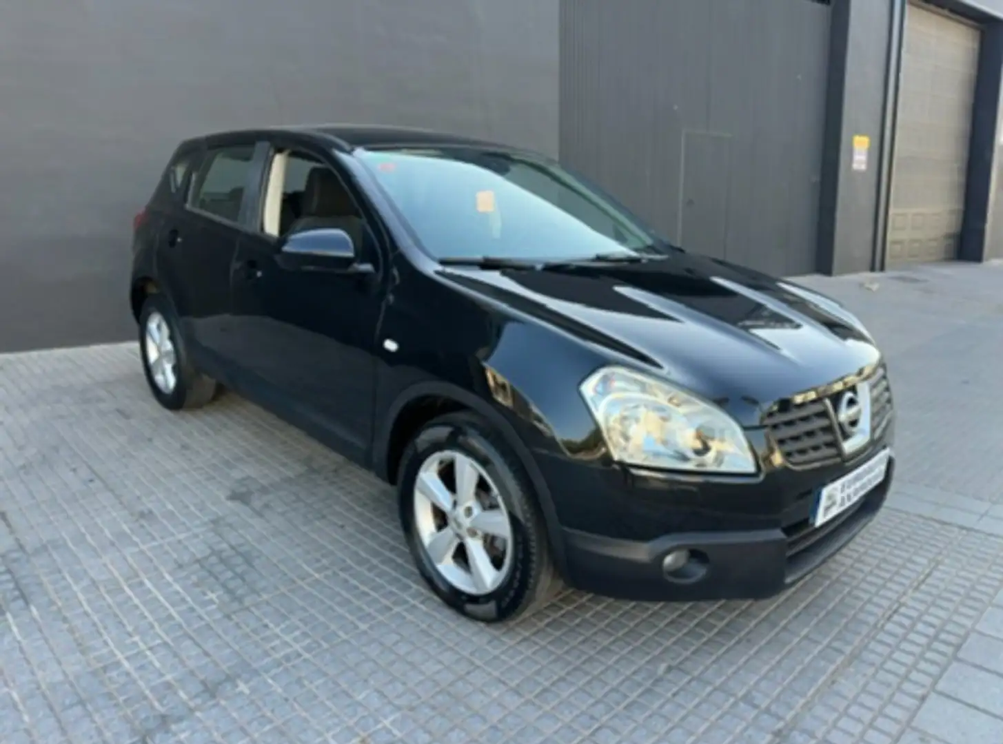 Nissan Qashqai 2.0dCi Backstage 4x2 Negro - 1
