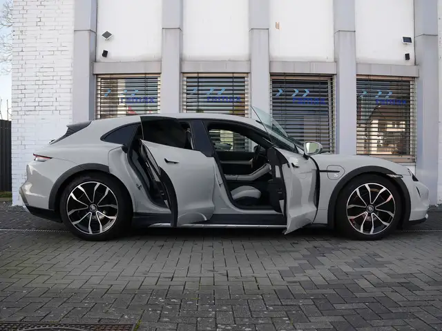 Porsche Taycan 4 Cross Turismo LEDER KREIDE ACC PANO VOLL