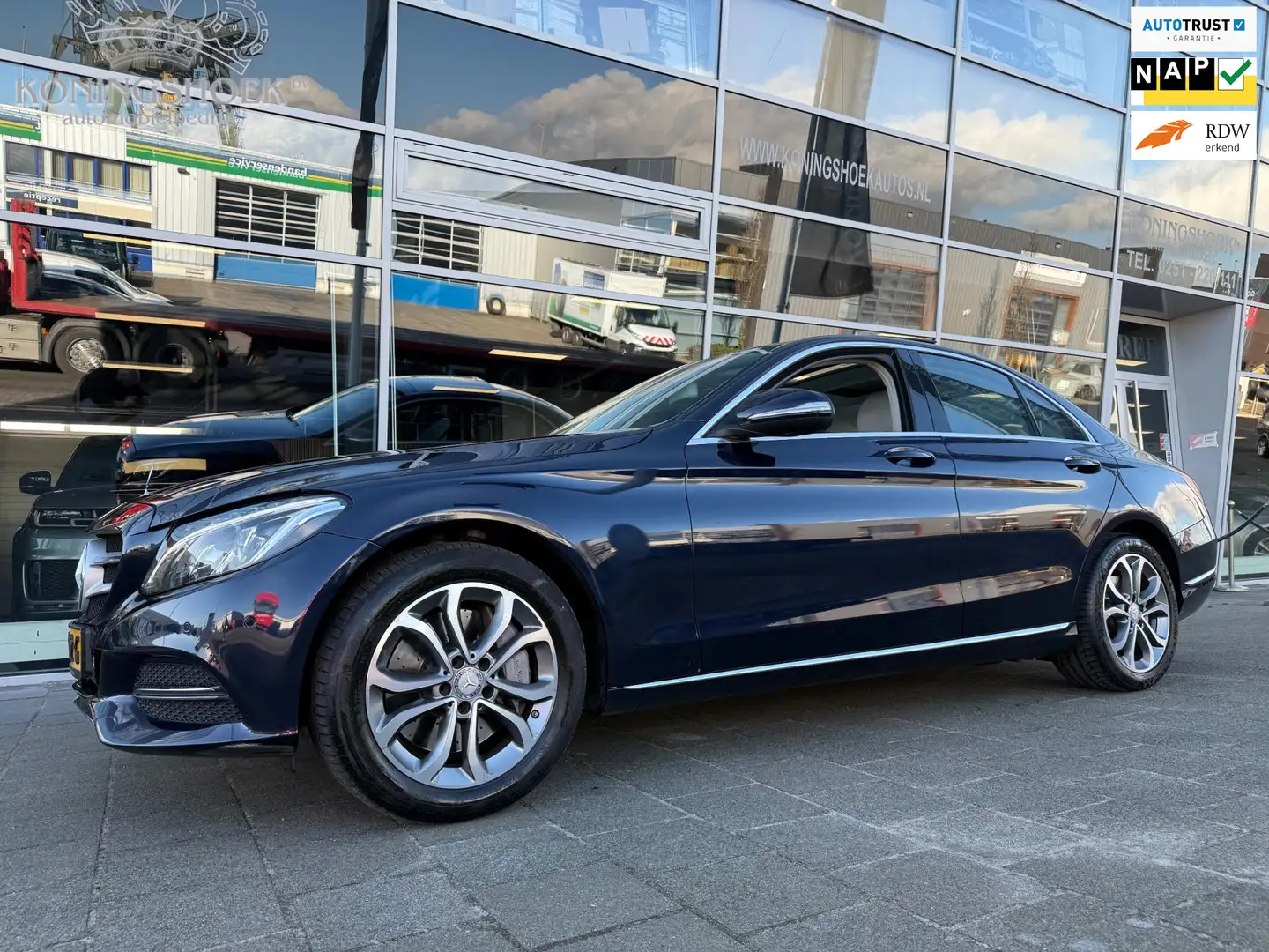 Mercedes-Benz C 350 e Lease Edition Blau - 1