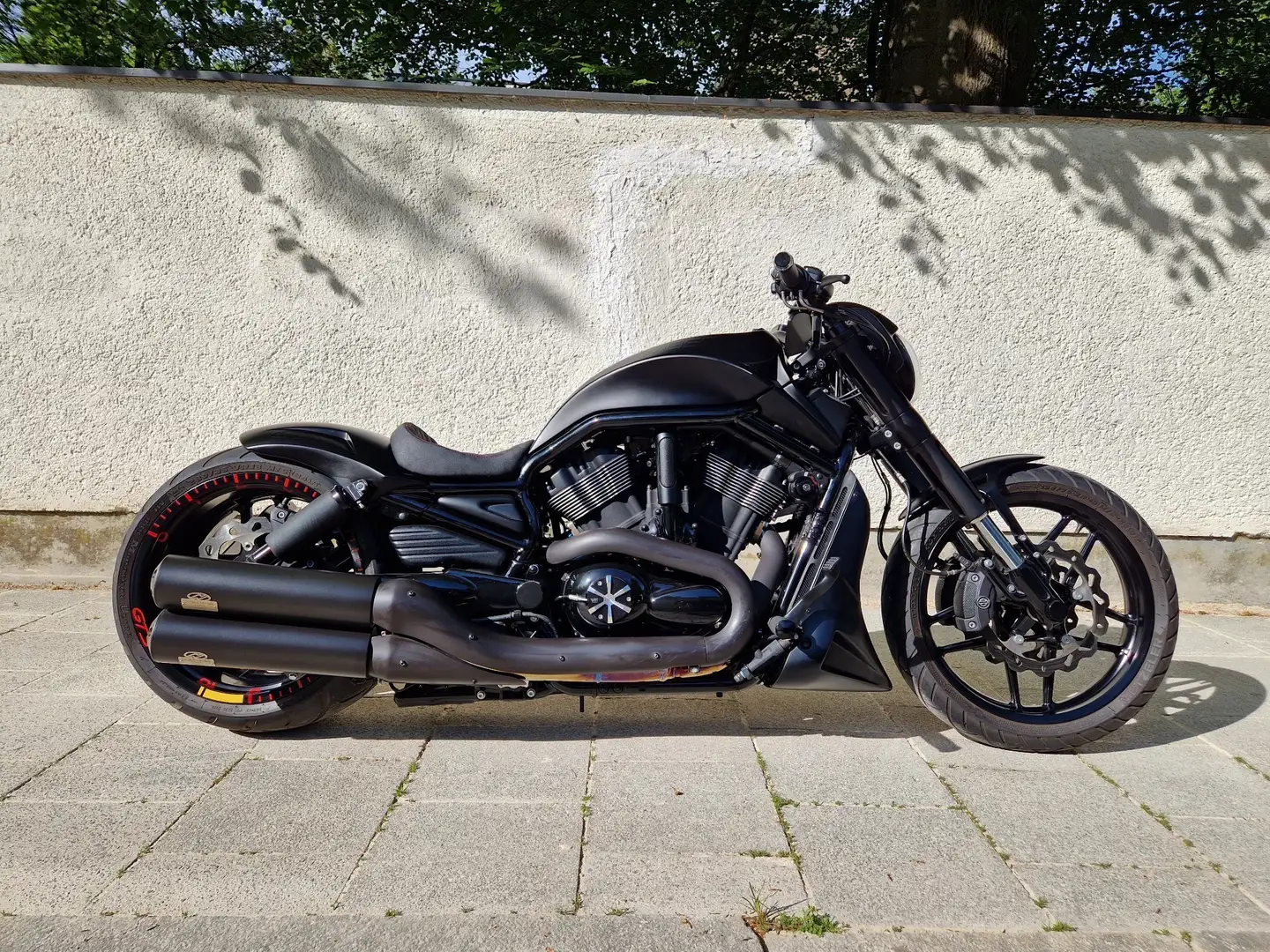 Harley-Davidson VRSC Night Rod Schwarz - 1