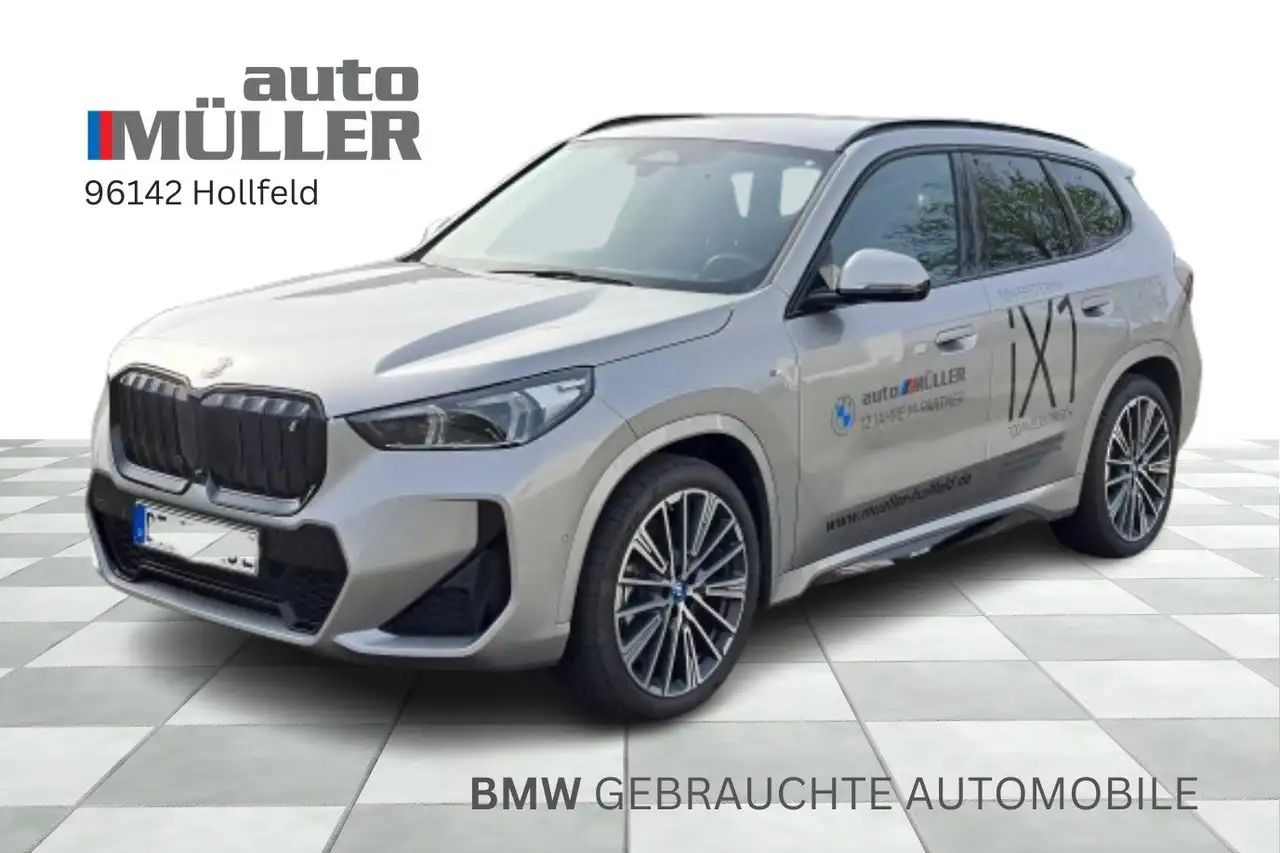 BMW iX1