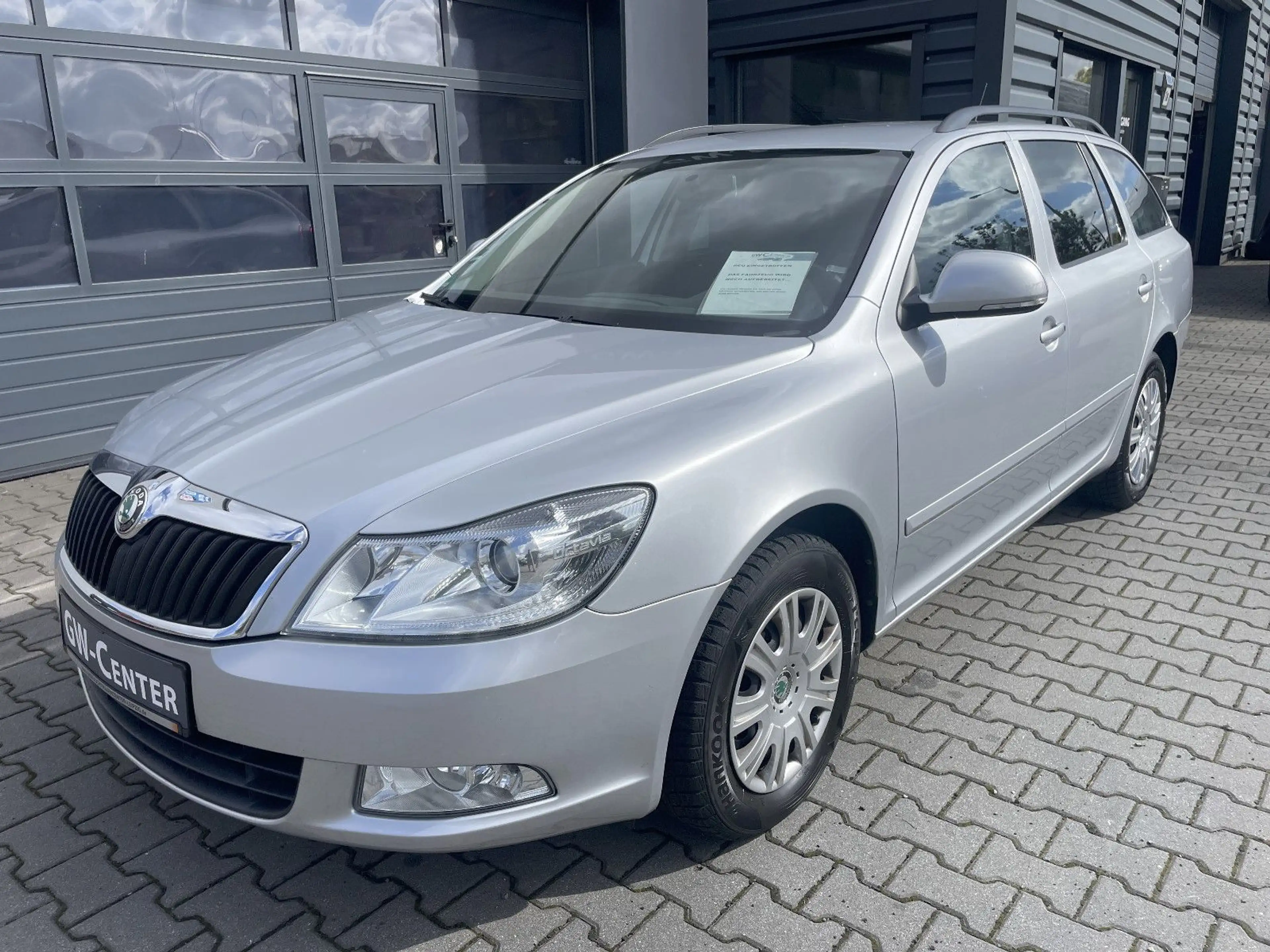 Skoda Octavia Combi Ambition AHK / Tempomat — photo 7