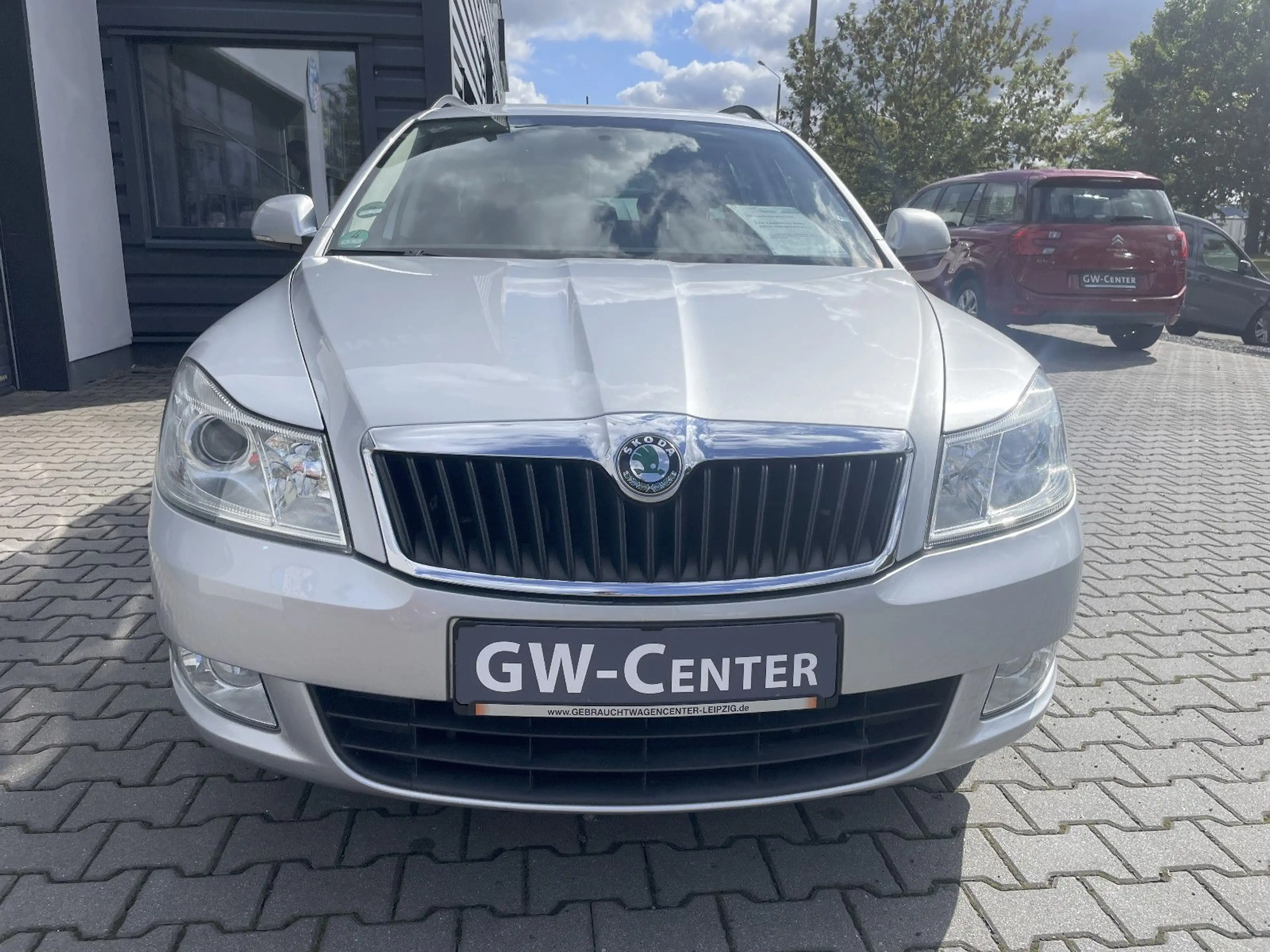 Skoda Octavia Combi Ambition AHK / Tempomat — photo 2