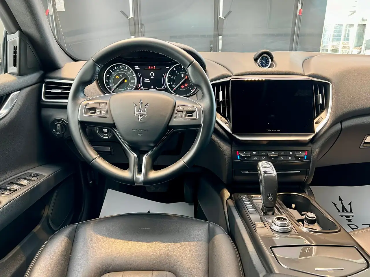 Maserati Ghibli 2021 — фото 14