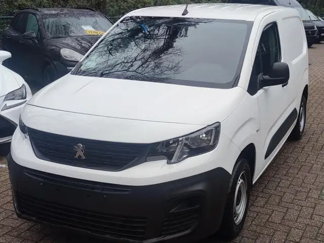 Peugeot Partner Partner 1.5 BlueHDi 100 L1 !!! NIEUWSTAAT !!!