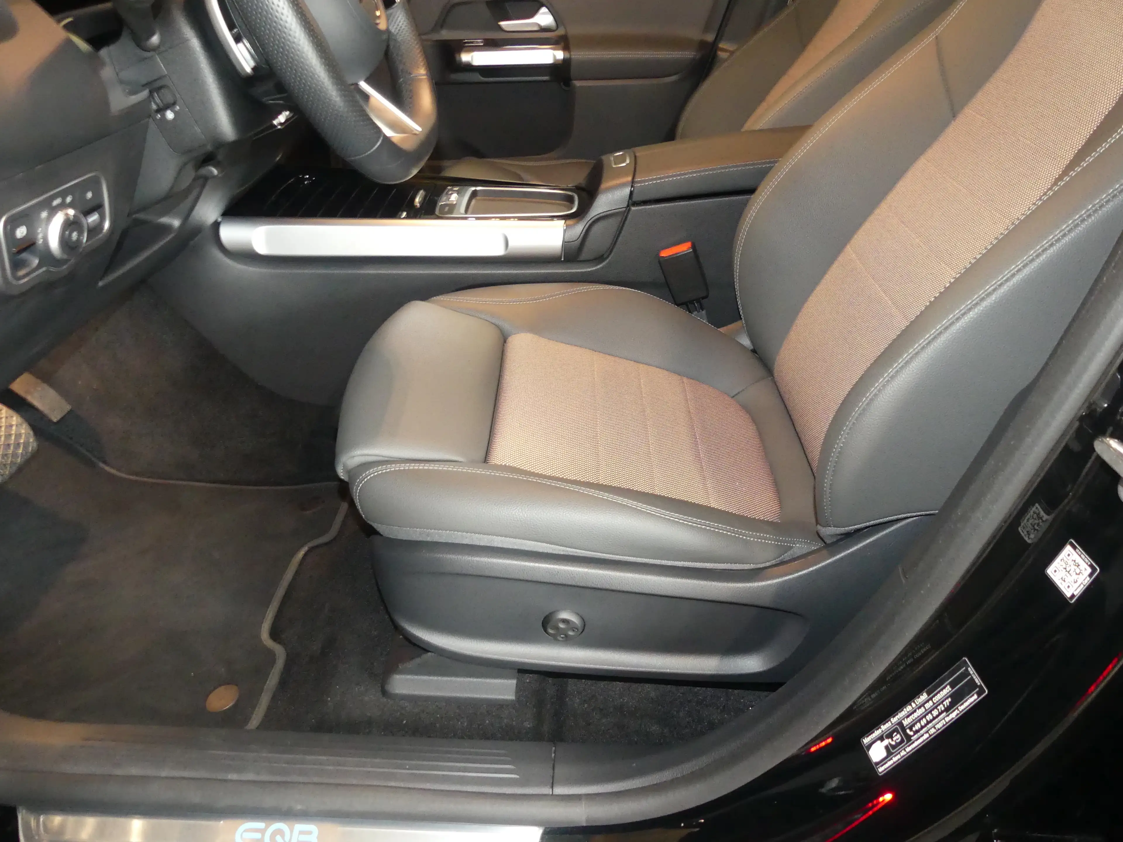 Mercedes-Benz EQB 300 EQB 300 4Matic, ELECTRIC ART ADVANCED PLUS, PSD. — photo 7