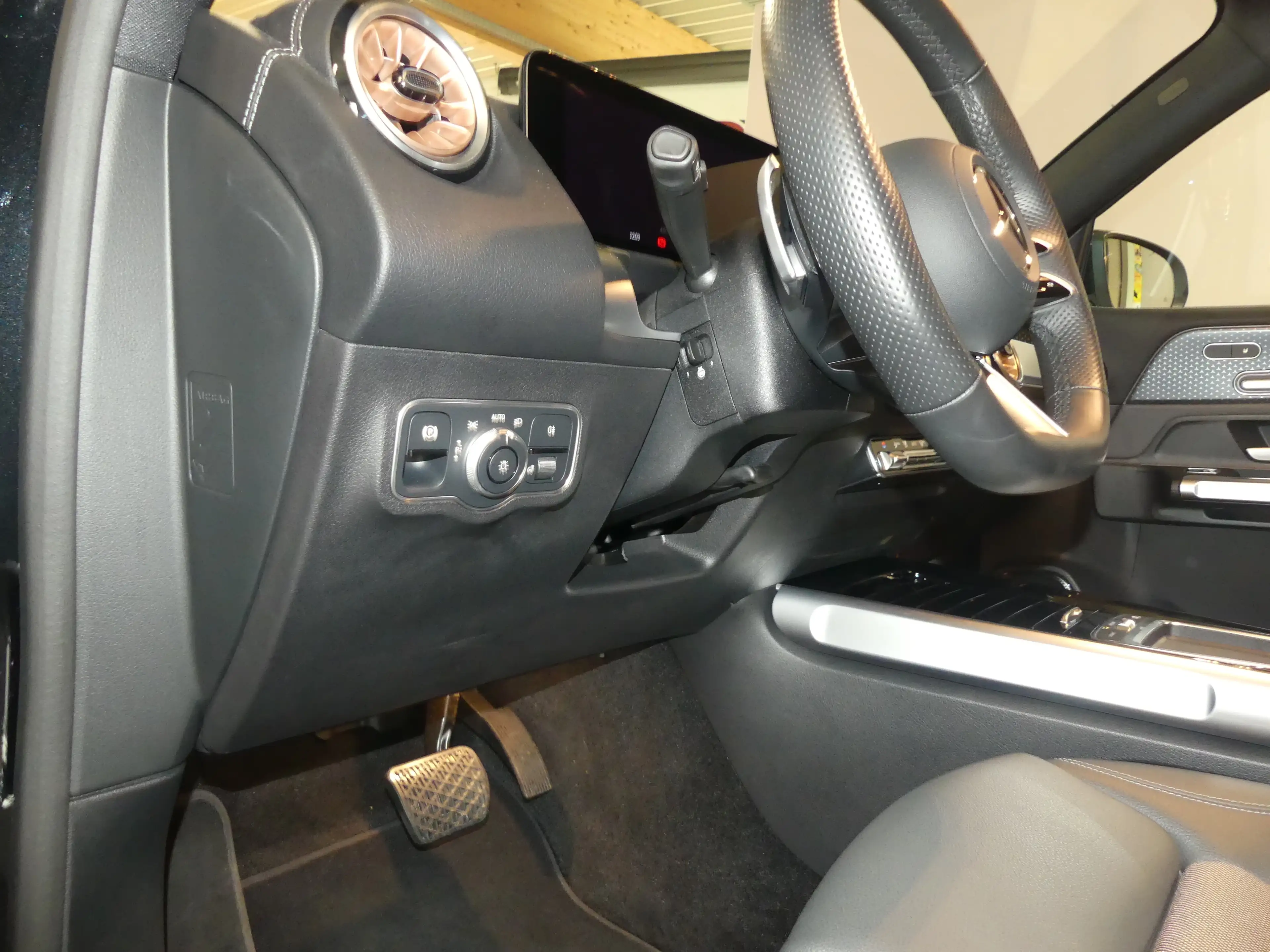 Mercedes-Benz EQB 300 EQB 300 4Matic, ELECTRIC ART ADVANCED PLUS, PSD. — photo 5