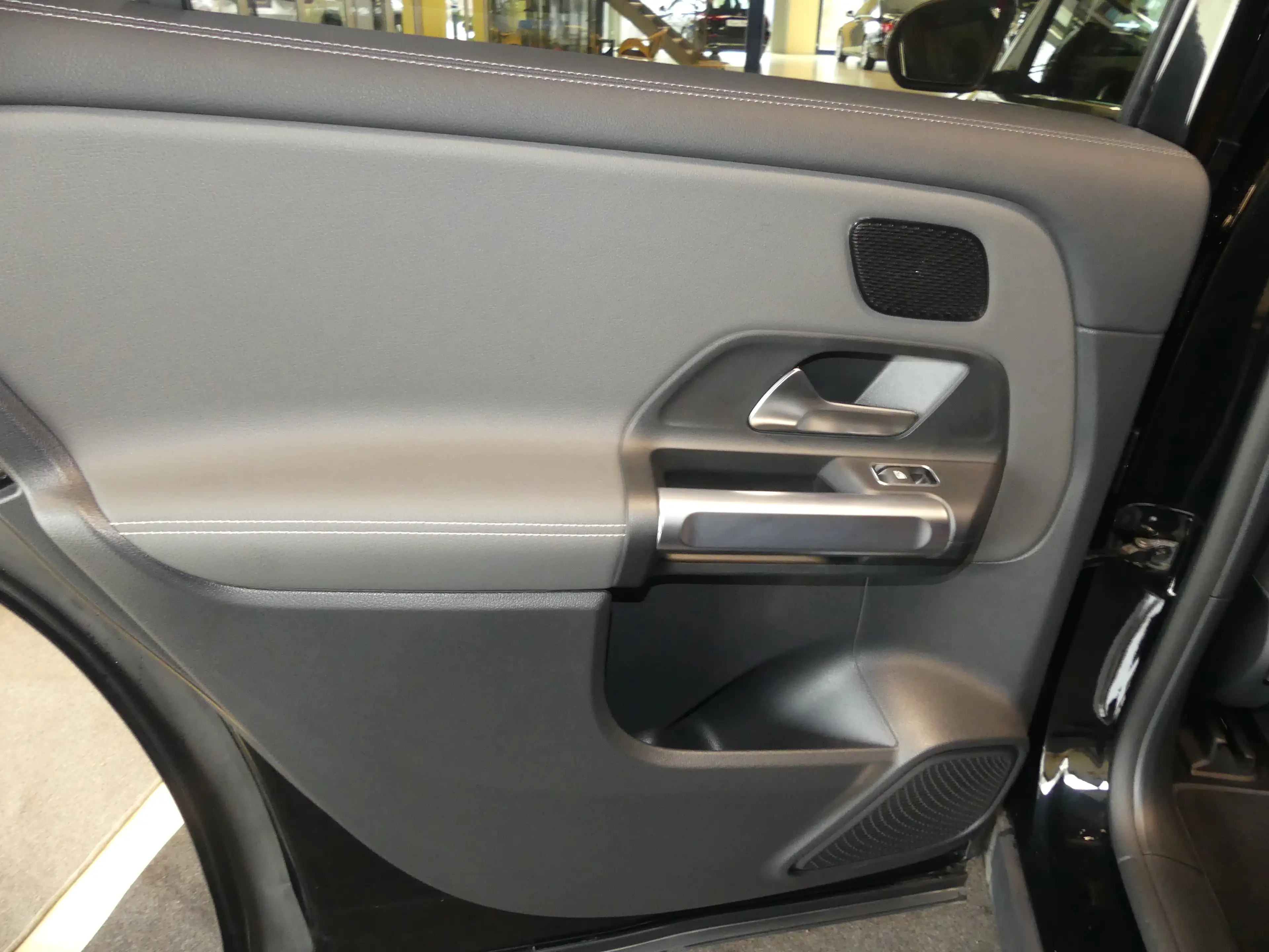 Mercedes-Benz EQB 300 EQB 300 4Matic, ELECTRIC ART ADVANCED PLUS, PSD. — photo 8