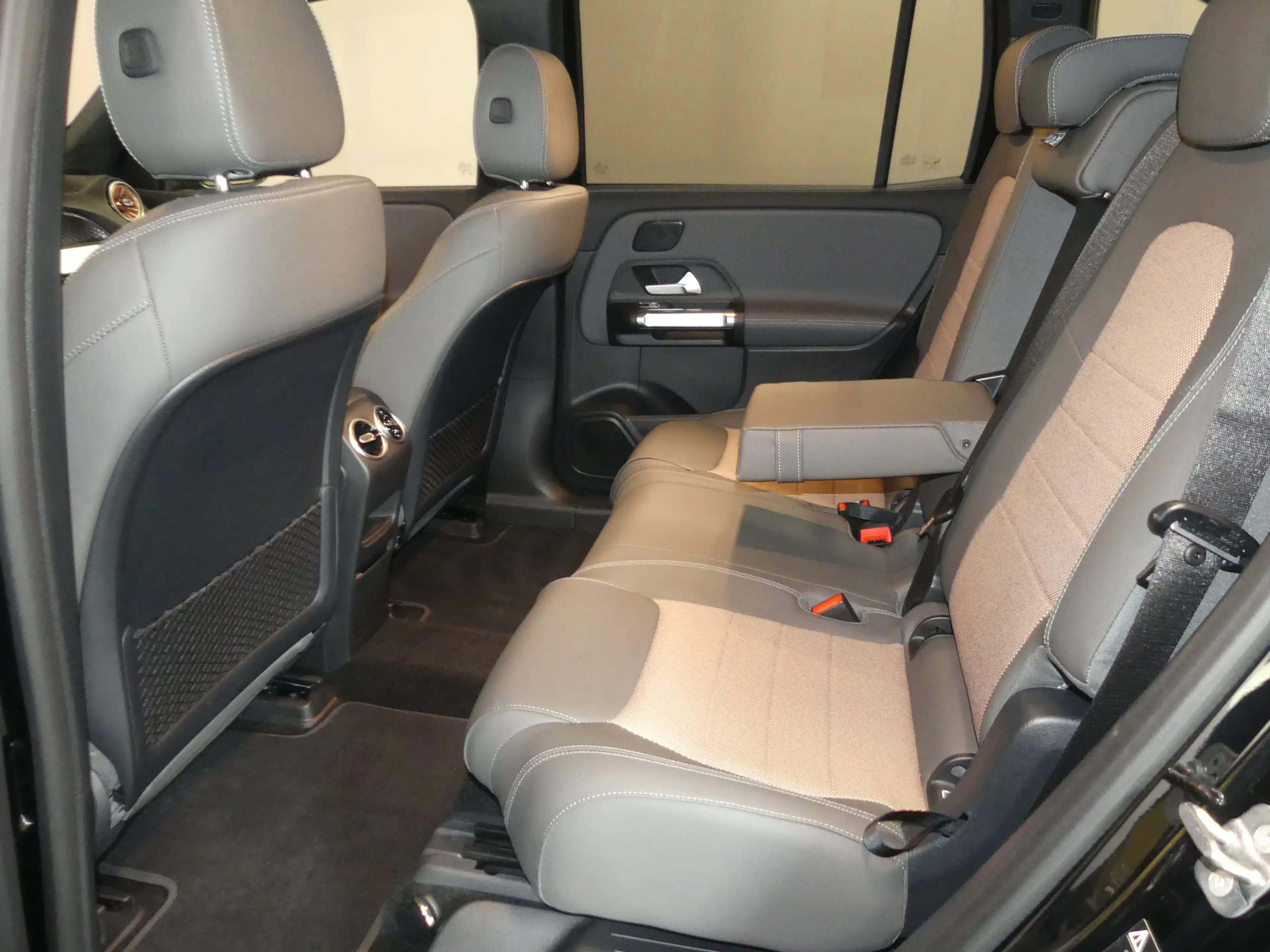 Mercedes-Benz EQB 300 EQB 300 4Matic, ELECTRIC ART ADVANCED PLUS, PSD. — photo 9