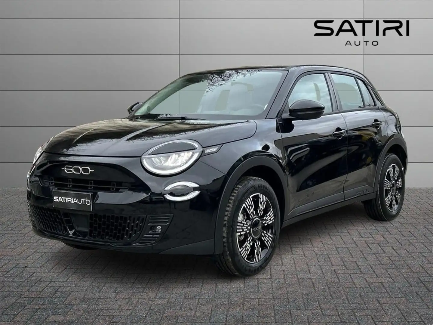 Fiat 600 Hybrid 145 CV DCT MHEV Icon Negro - 1