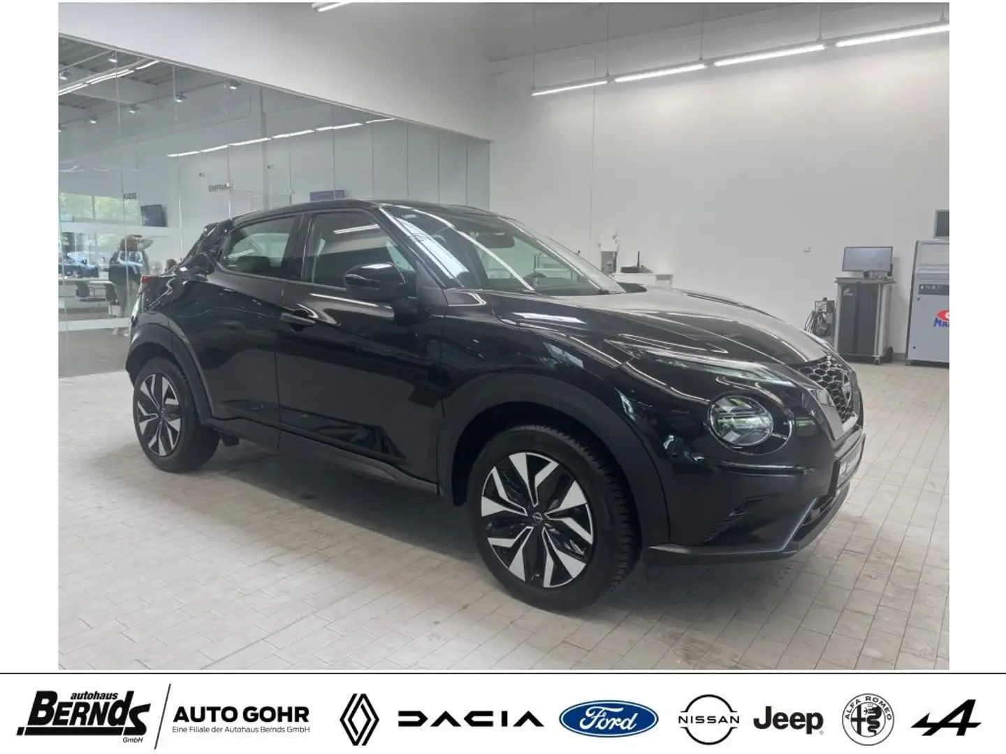 Nissan Juke 1.0 DIG-T Acenta NissanConnect NAVIG. Voll-LED Zwart - 2