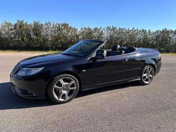 1.9 TTiD Cabriolet DPF Aut. Aero