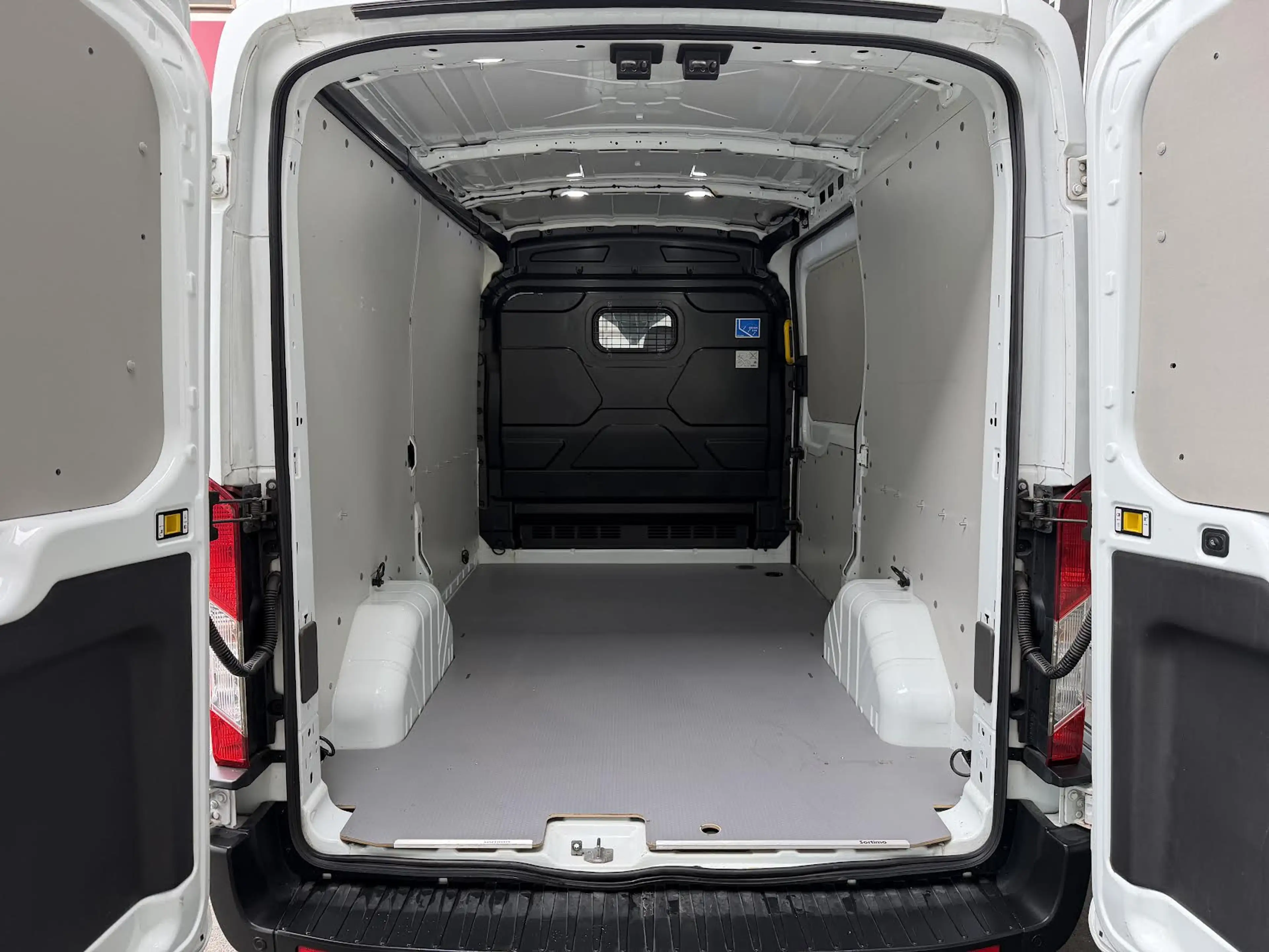 Ford Transit 350 L2 Trend°AHK°KAMERA°BI-XEN°NAVI°BLUETOOTH — photo 13