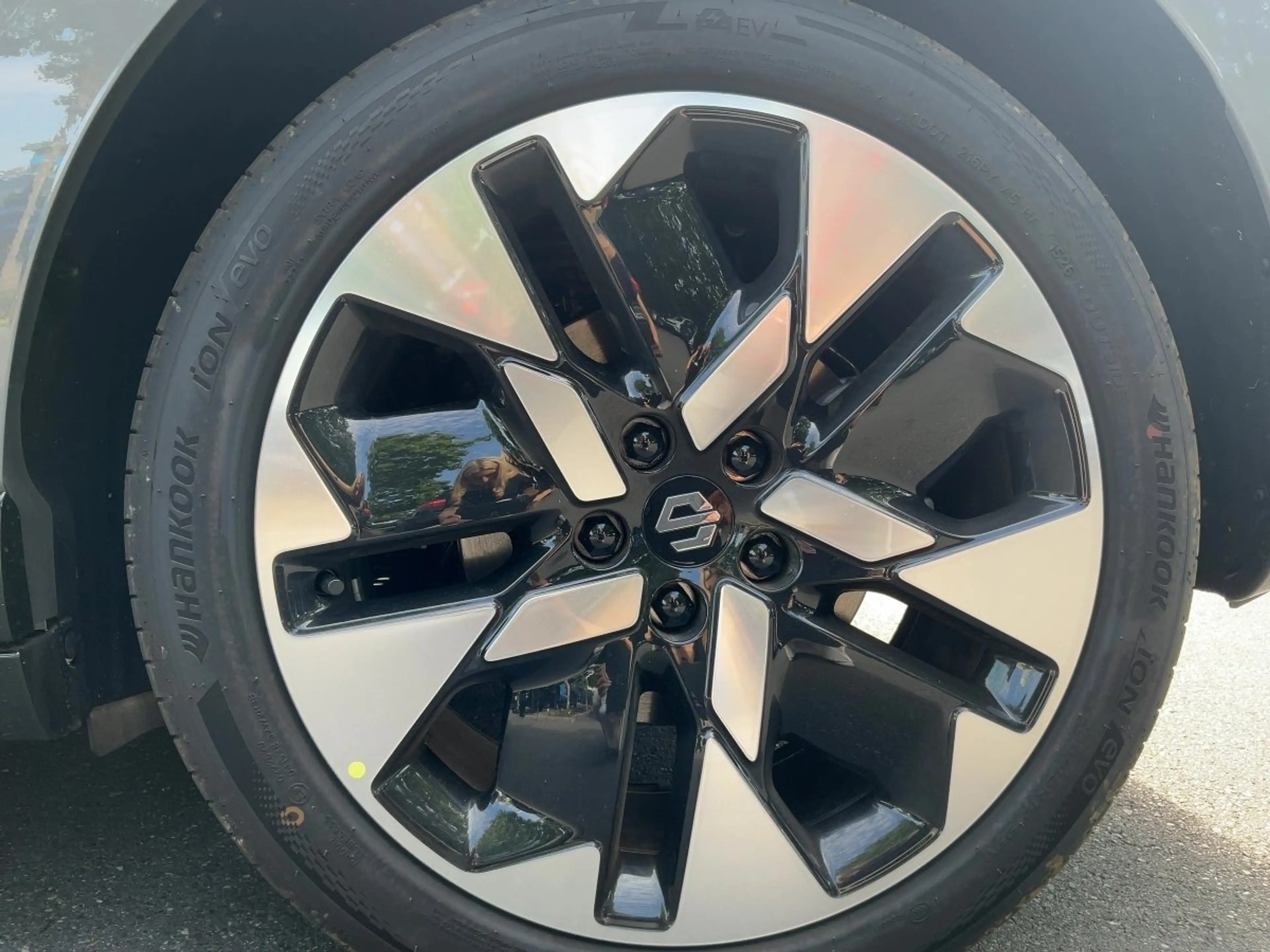 Leapmotor B05 BEV Design Pro Max ACC+LED+Navi+Pano+SD — photo 14