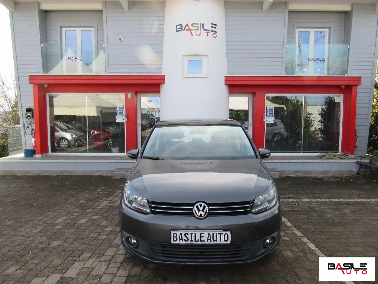 Volkswagen Touran Business 1.6 TDI Comfortline Gris - 1