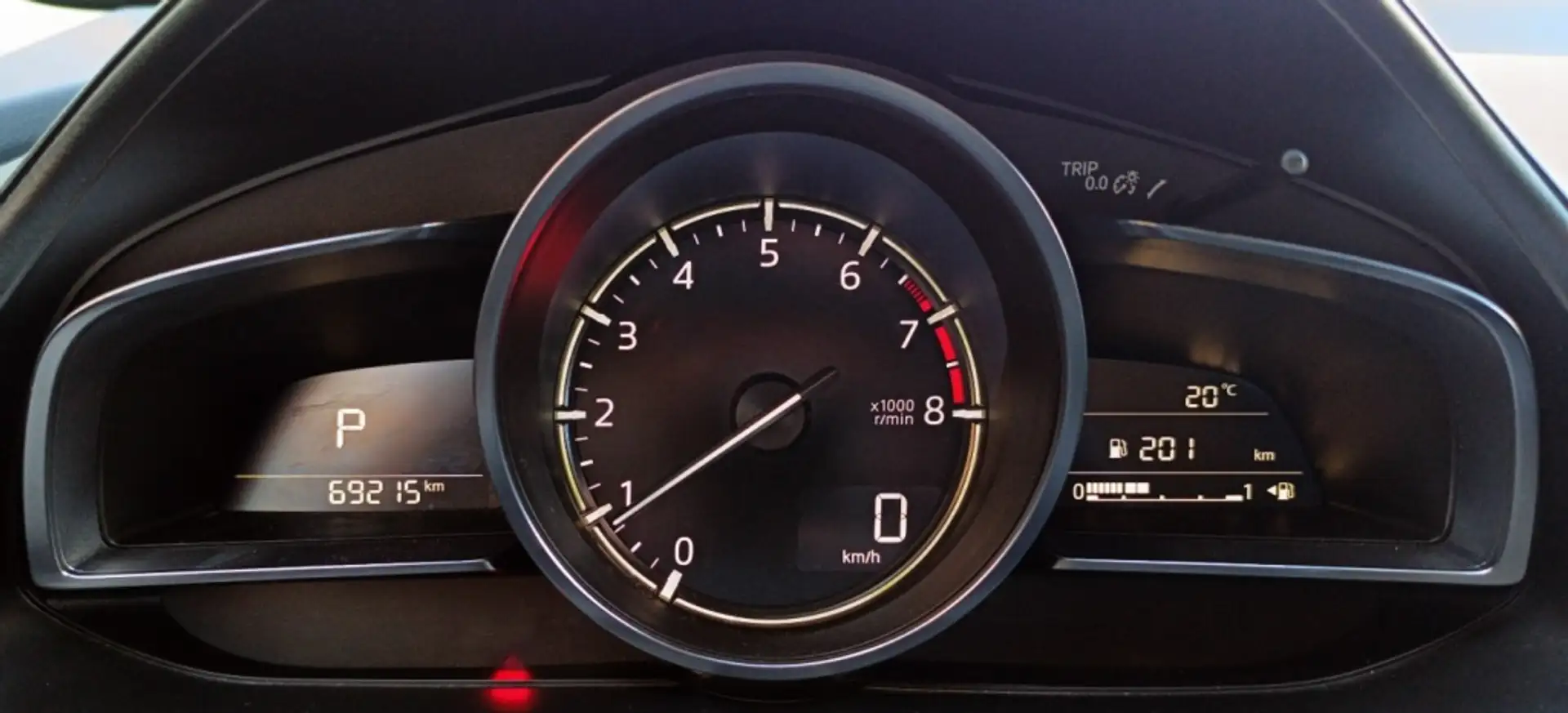 Mazda CX-3 2.0 Skyactiv-G Zenith 2WD Aut. 89kW Šedá - 2