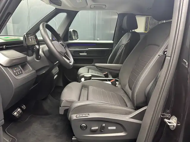 Volkswagen Id. Buzz view 14