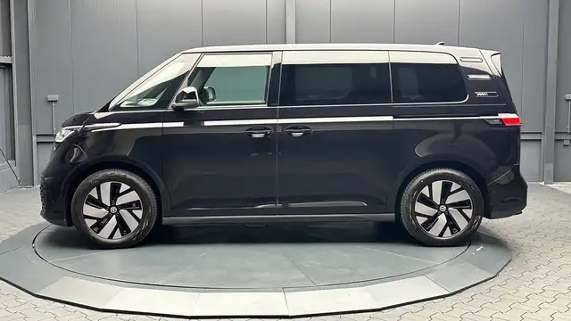 Volkswagen Id. Buzz view 2