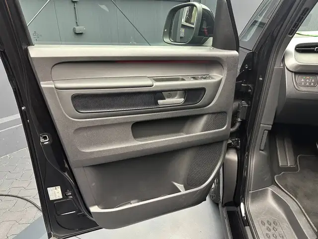 Volkswagen Id. Buzz view 13