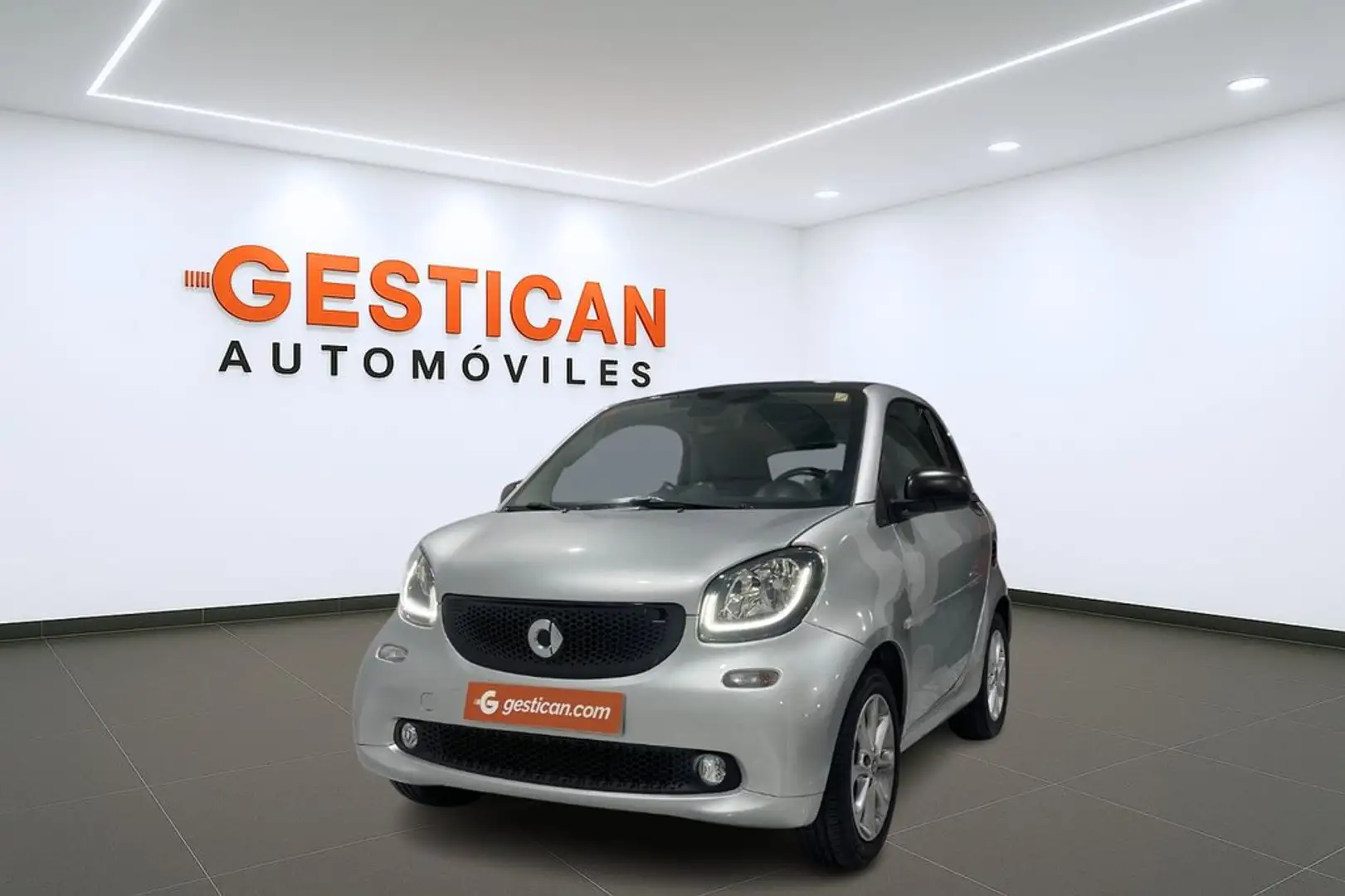 smart forTwo 0.9 66kW (90CV) COUPE Gris - 1