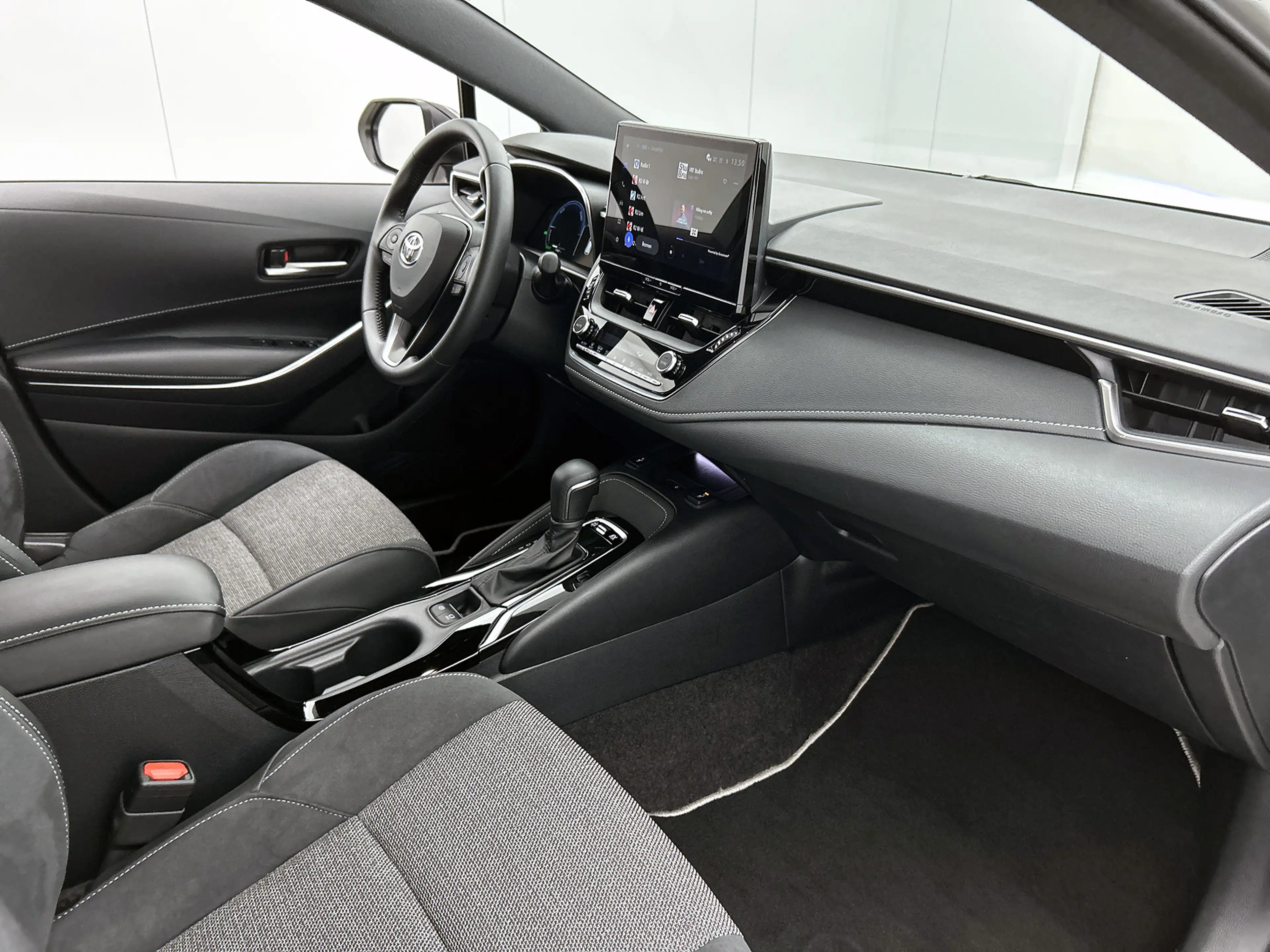 Toyota Corolla Touring Sports Hybrid 140 Dynamic | Parkeersensore — photo 6