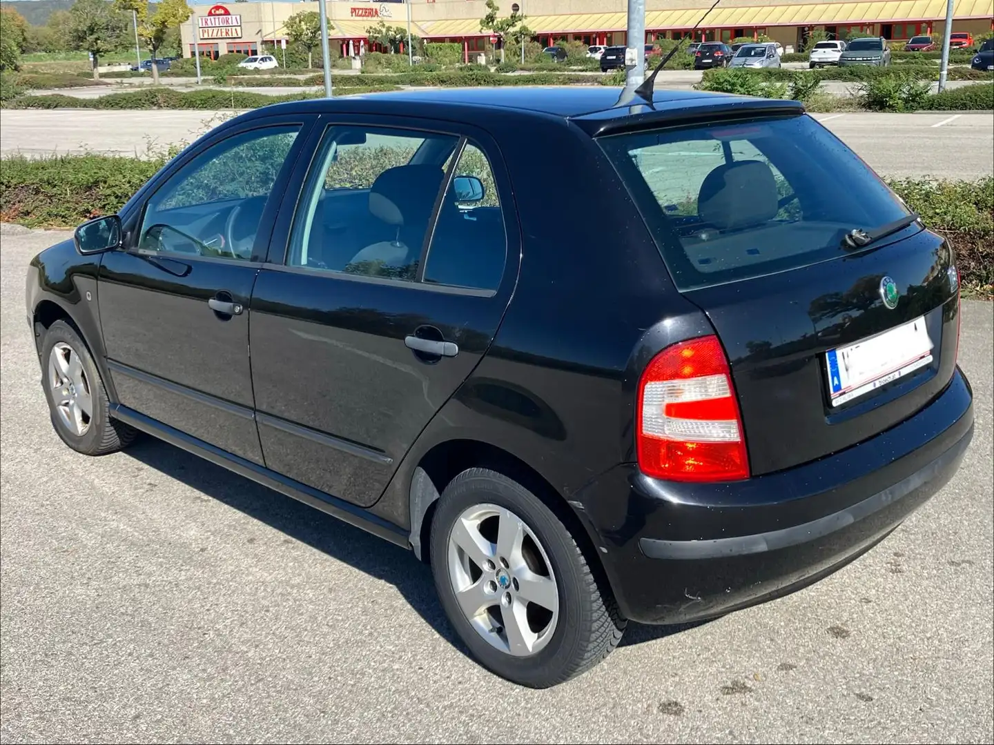 Skoda Fabia Schwarz - 2