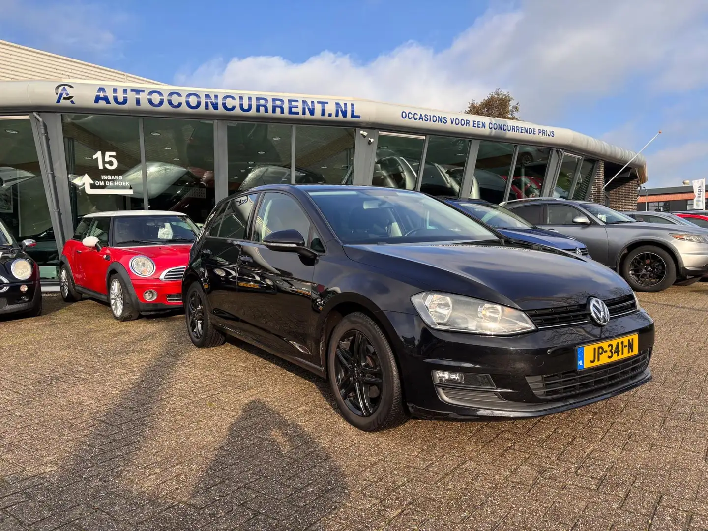 Volkswagen Golf 1.2 TSI Trendline, Nieuwe APK, Inruil mogelijk. Schwarz - 1
