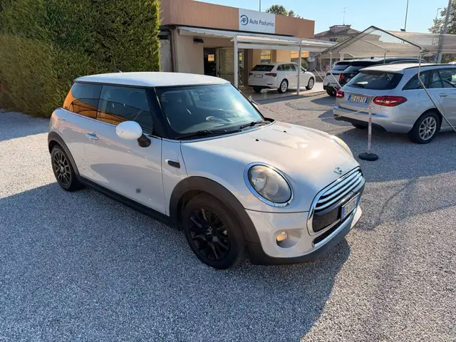 MINI Cooper D 1.5cc 116 cv - cambio manuale