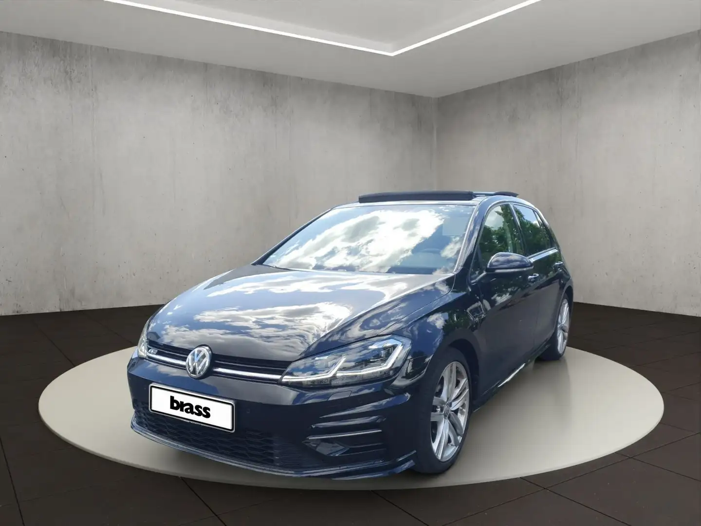 Volkswagen Golf VII 1.5 TSI Highline R-Line Panorama Rückfa Zwart - 1