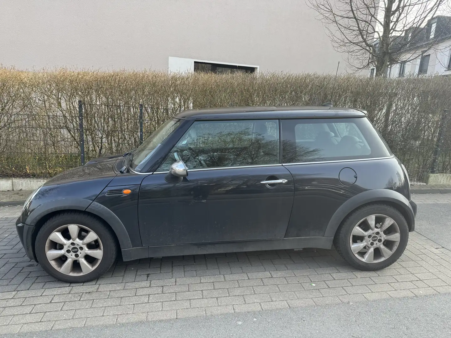 MINI One Cooper Schwarz - 2
