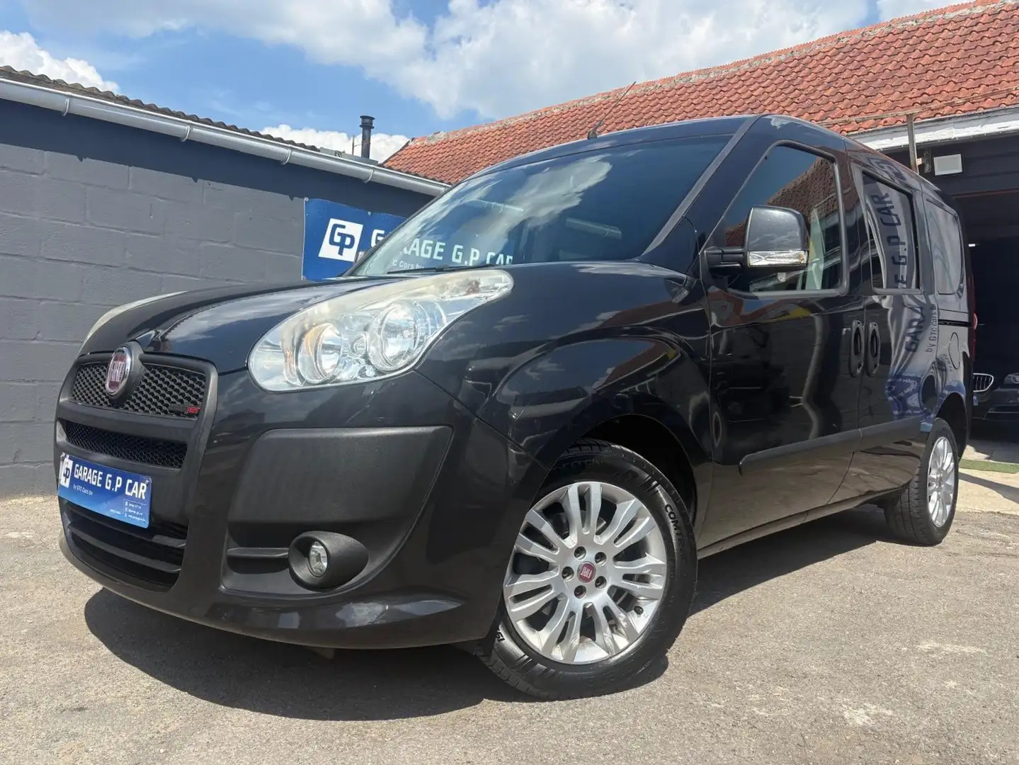 Fiat Doblo Doblo 1.6 Multijet Lounge Zwart - 1