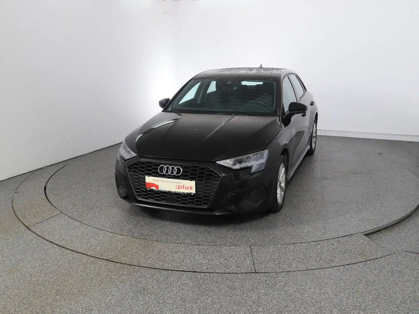 Audi A3 30 TDI Schwarz - 1