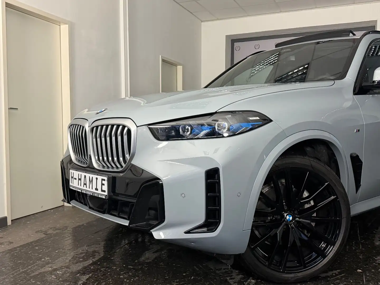 BMW X5 30d M-SPORT ICONIC CARBON PANO 360 HUD Gris - 2