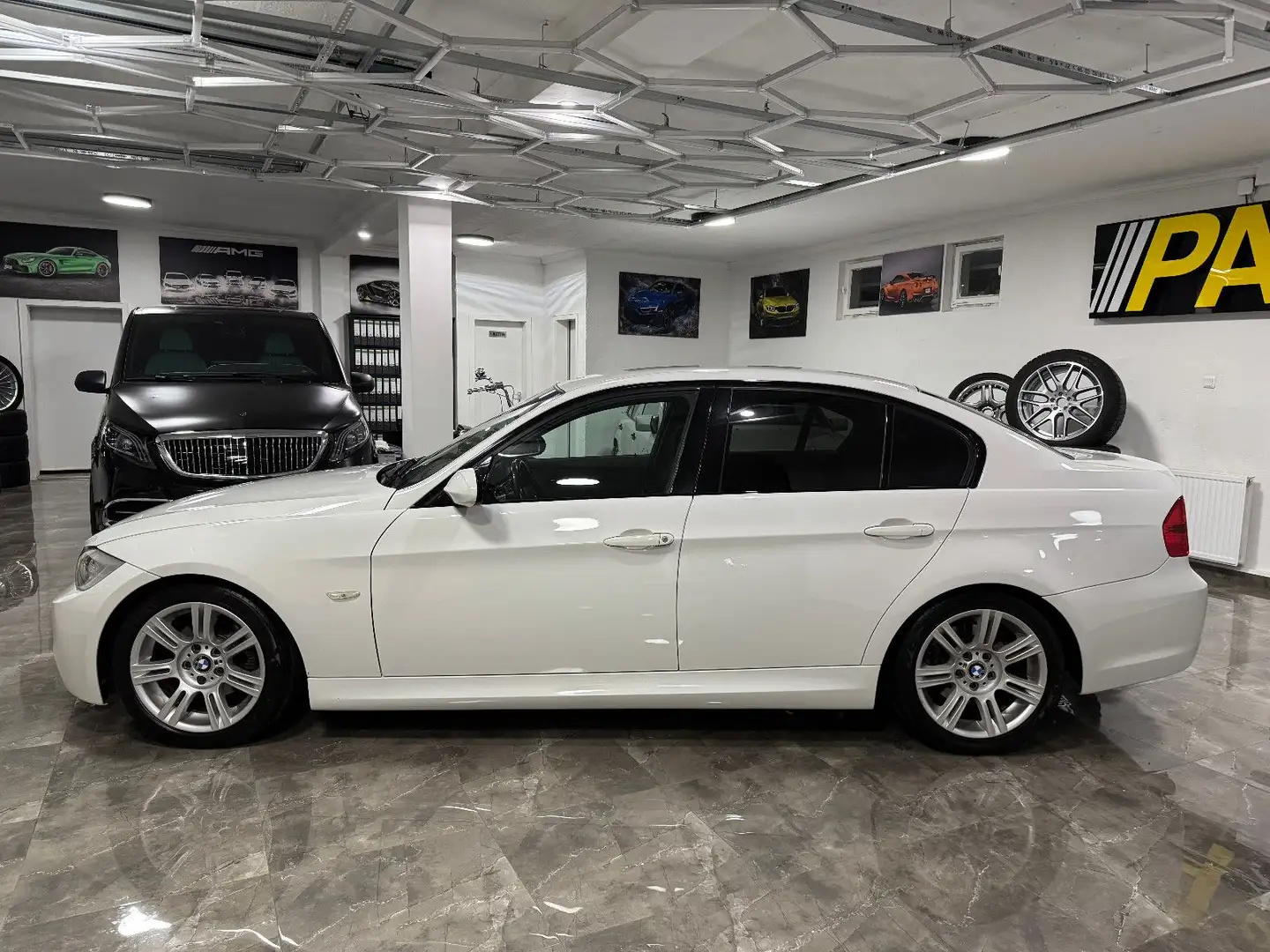 BMW 323 i Lim. / M-Paket Automatik Alcantara Xenon Blanco - 2