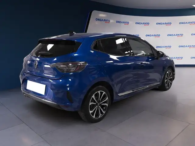 Renault Clio view 4