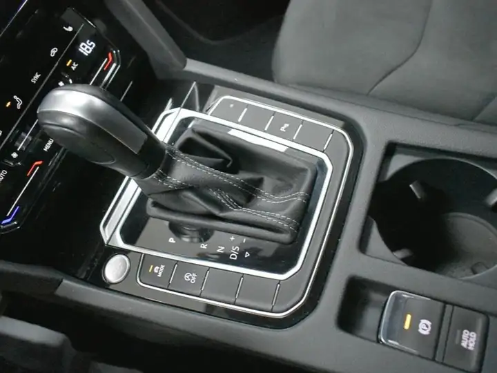 Volkswagen Arteon R-Line 2.0 TDI DSG 2022, foto 17