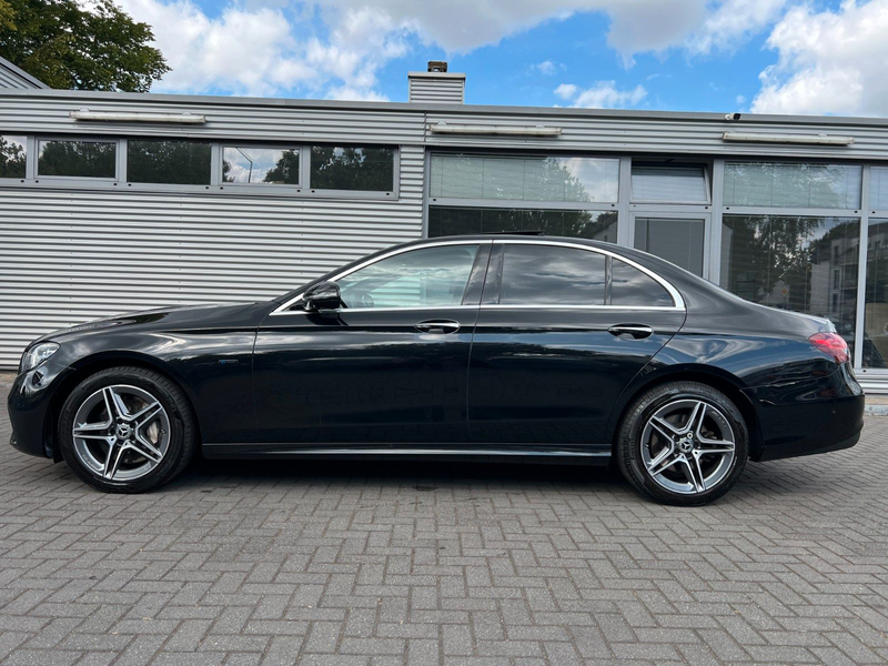 Mercedes-Benz E 300 E Limousine E 300 de/360° Kamera/Panorama — photo 2