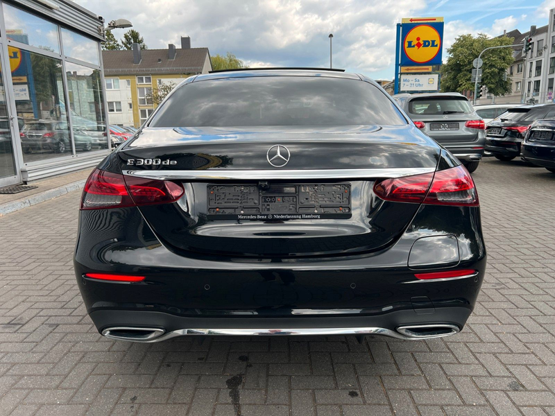 Mercedes-Benz E 300 E Limousine E 300 de/360° Kamera/Panorama — photo 7