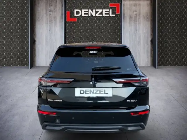 Mitsubishi Outlander PHEV 2,4 4WD Invite 220V AT 25 Ansicht 11