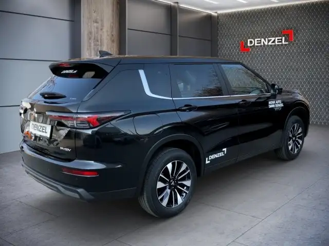Mitsubishi Outlander PHEV 2,4 4WD Invite 220V AT 25 Ansicht 4