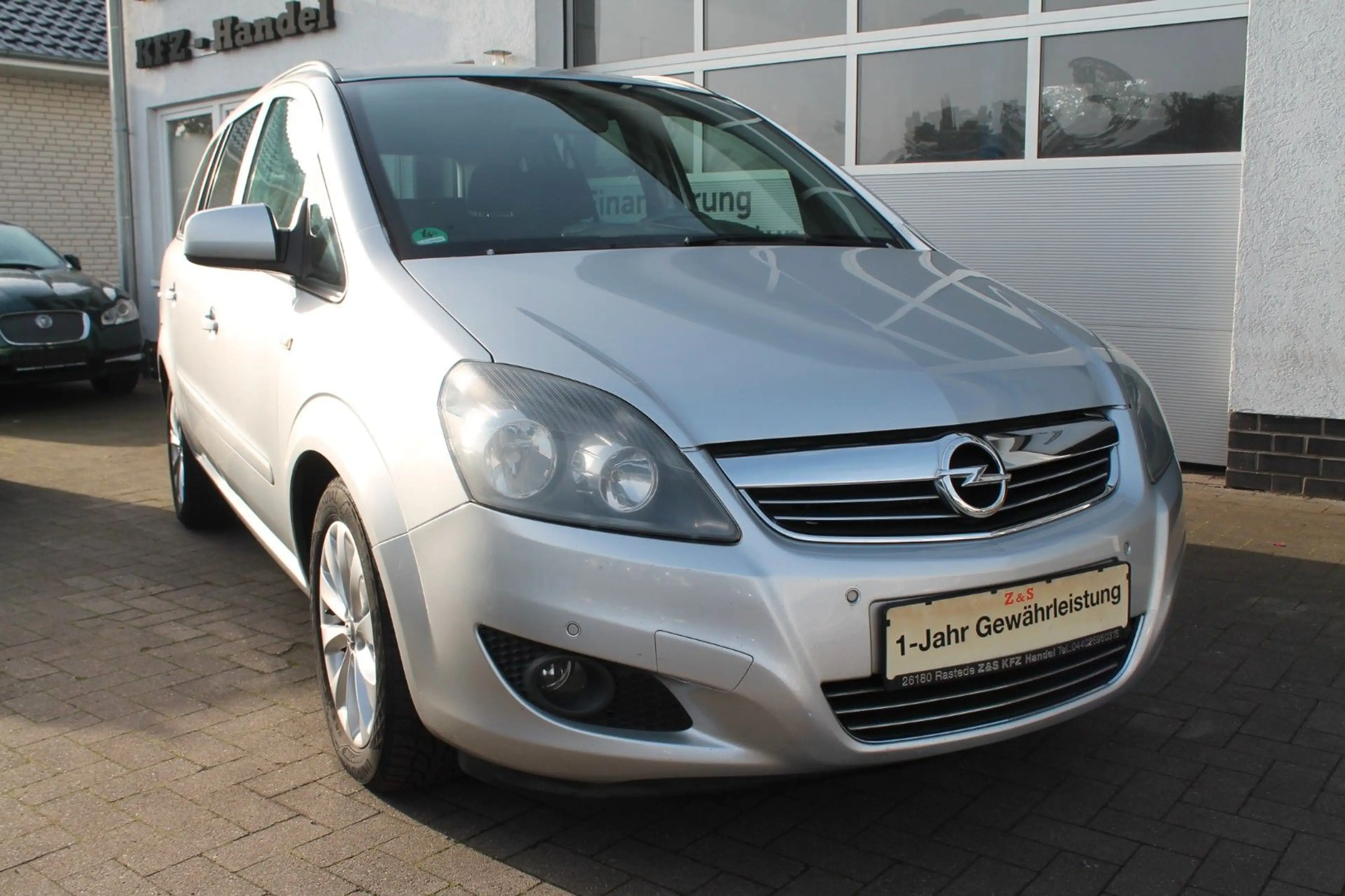 Opel Zafira B Family *TÜV-NEU* — photo 3