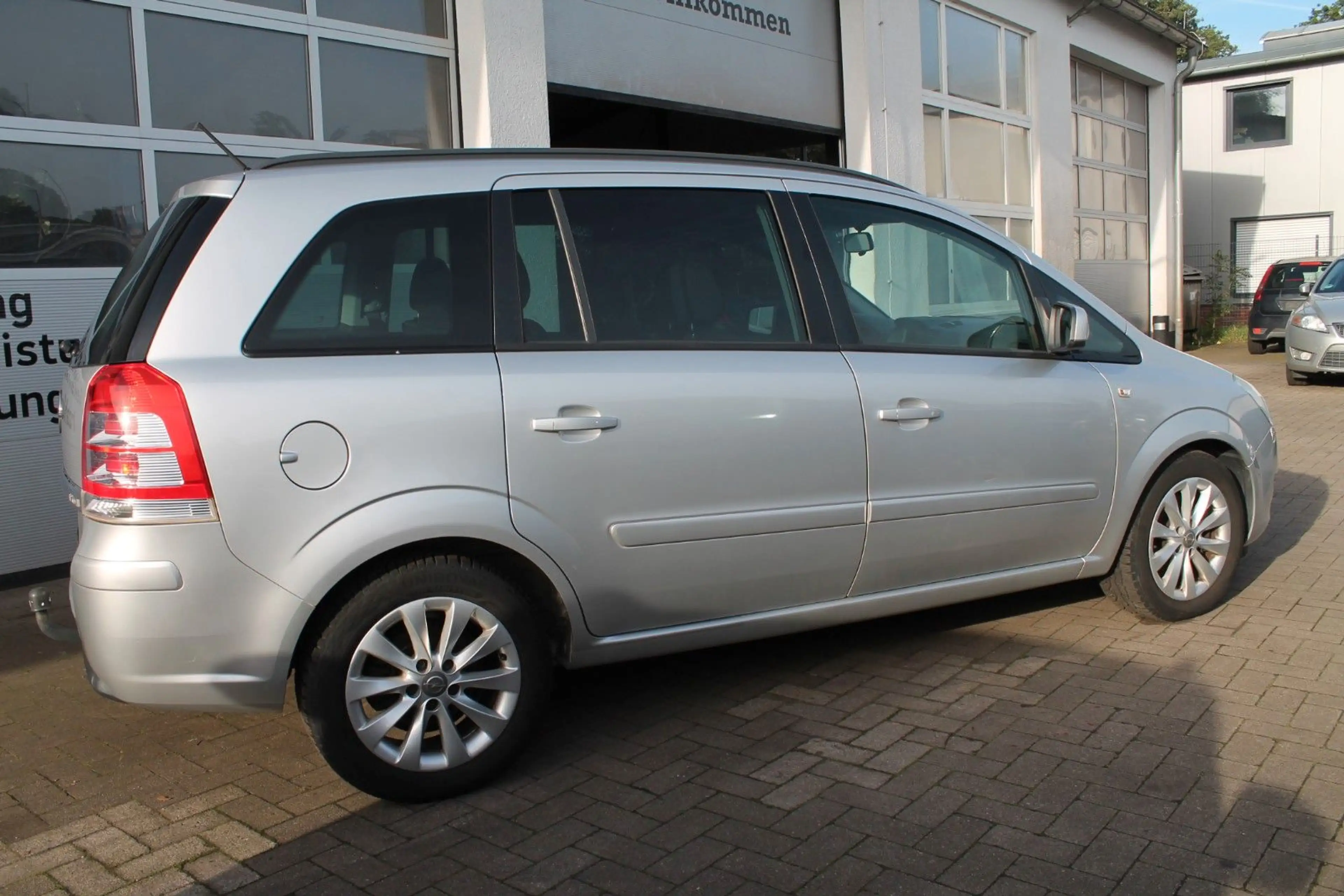 Opel Zafira B Family *TÜV-NEU* — photo 4